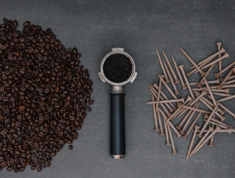 Caffeine Kick: Coffee grounds for golf tees
